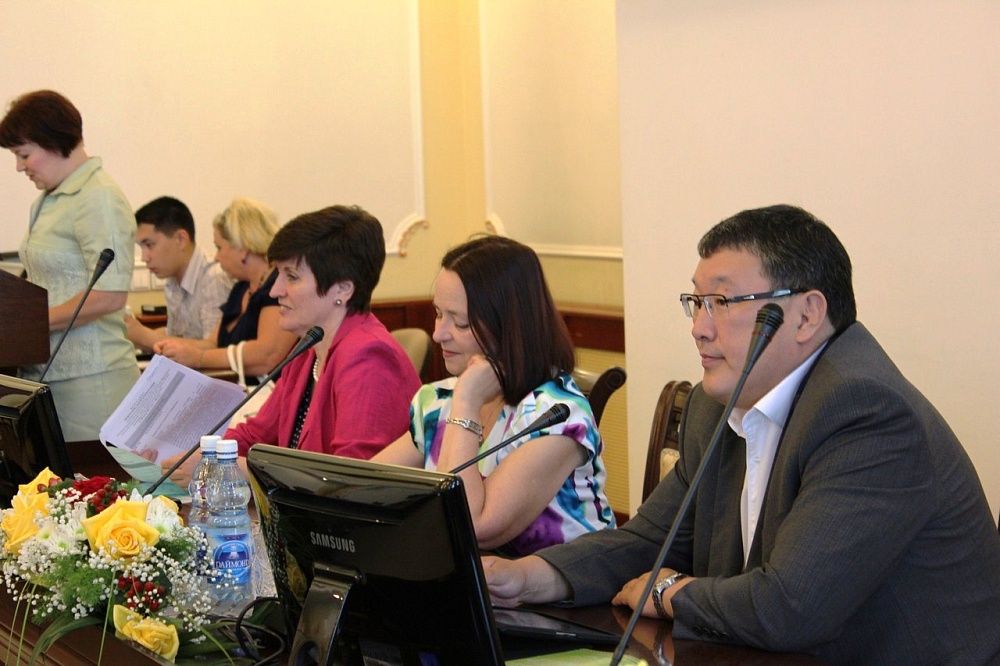 Пленарное заседание 29 июня 2013,Северо-Восточный федеральный университет имени М.К. Аммосова